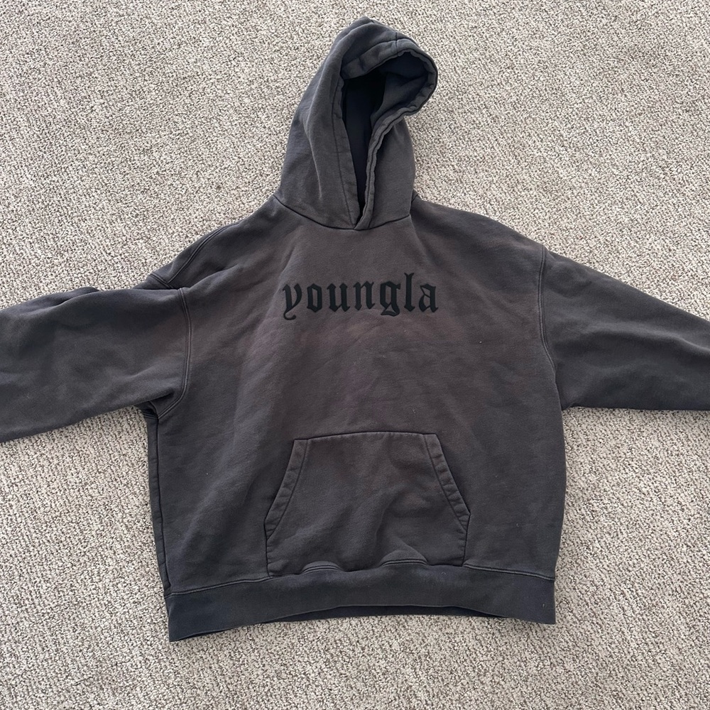 YOUNGLA | Hoodie